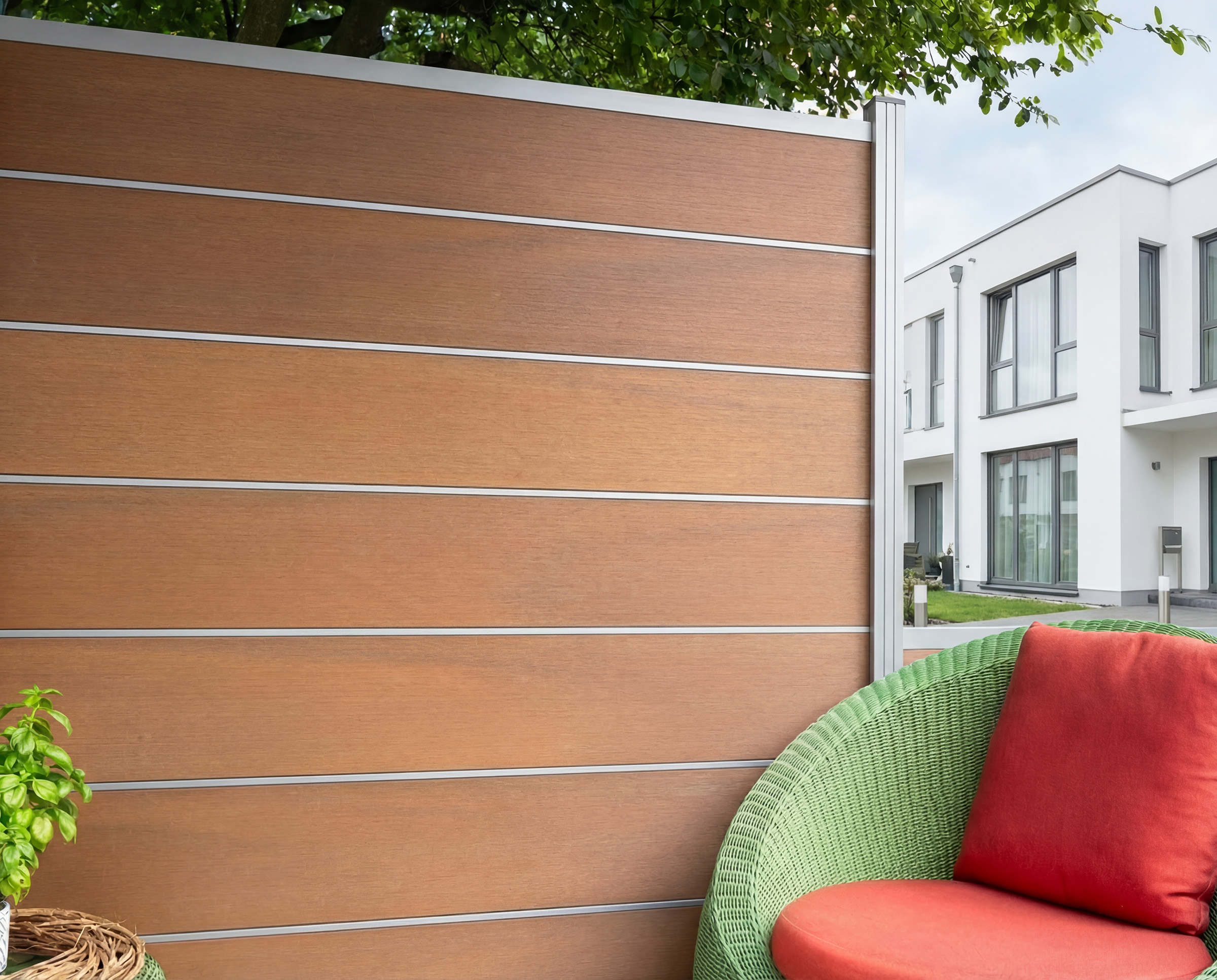 BPC Steckzaun Ameland Exclusive co-extrudiert, ca. 180x180 cm in Mahagoni/ Aluminium Silber